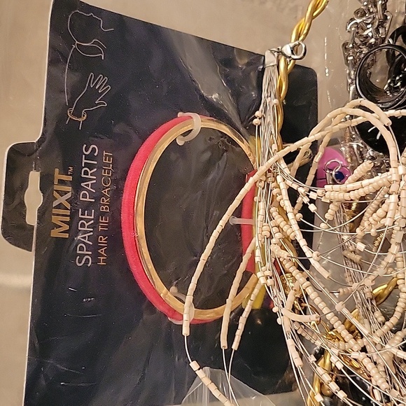 Lot of Jewelry for Crafting - Picture 5 of 5